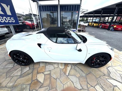 صورة 63 لـ 2017 ALFA Romeo 4C SPIDER