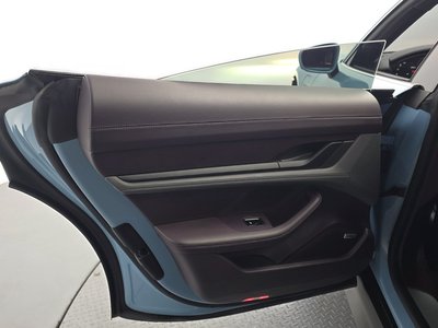2020 Porsche TAYCAN — миниатюра 15
