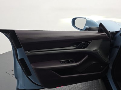 2020 Porsche TAYCAN — миниатюра 14