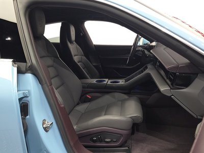 2020 Porsche TAYCAN — миниатюра 16