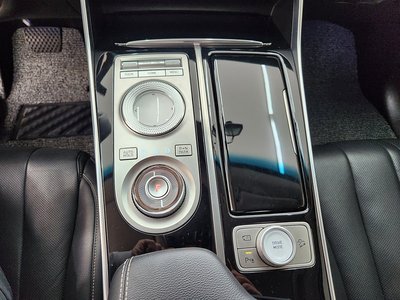 2021 Genesis GV80 — миниатюра 13