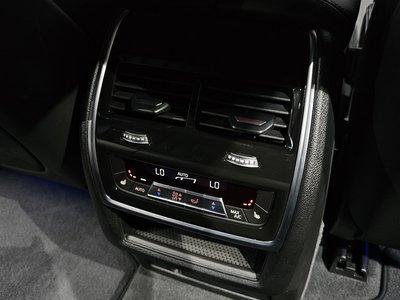 2026 BMW X5 缩略图 32