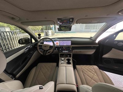 2025 Genesis GV80 — миниатюра 14