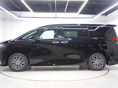 2026 Toyota ALPHARD — фото 8