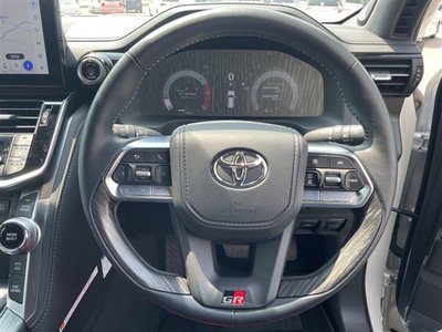 2025 Toyota LAND CRUISER 300 照片 6
