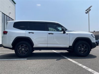 صورة مصغرة 40 لـ 2025 Toyota LAND CRUISER 300