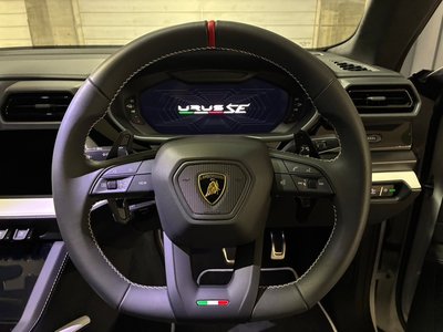صورة 5 لـ 2026 Lamborghini URUS