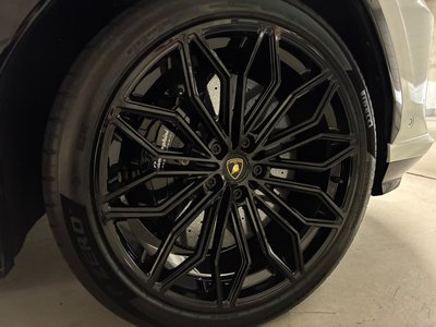 2026 Lamborghini URUS 缩略图 23