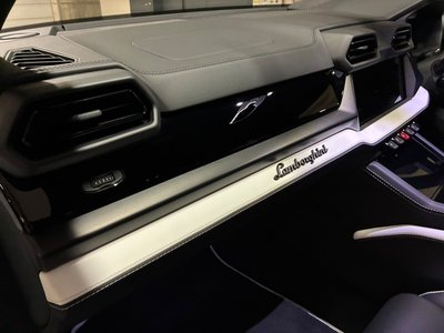 2026 Lamborghini URUS 缩略图 15