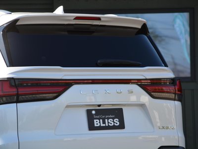 صورة مصغرة 16 لـ 2023 Lexus LX