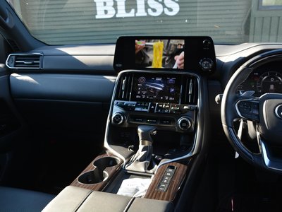 صورة مصغرة 38 لـ 2023 Lexus LX