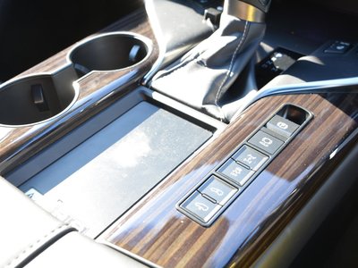 صورة مصغرة 46 لـ 2023 Lexus LX