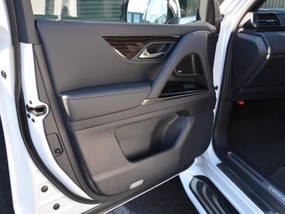 صورة مصغرة 32 لـ 2023 Lexus LX