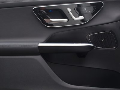 MERCEDES-BENZ GLC - 7