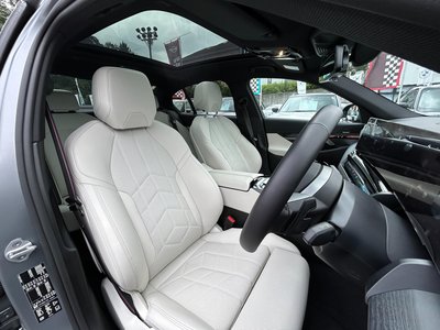2026 BMW 5 SERIES 照片 5