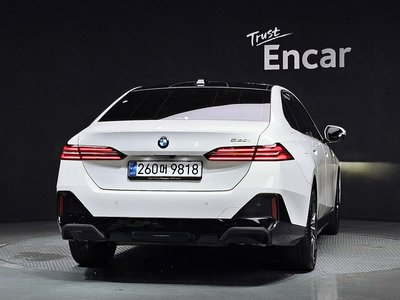 BMW 5 SERIES - 4