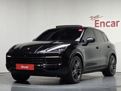 PORSCHE CAYENNE - 1