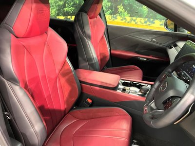 LEXUS RX - 8