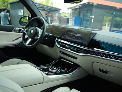 2025 BMW X5 — фото 4