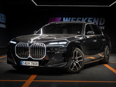 BMW 7 SERIES