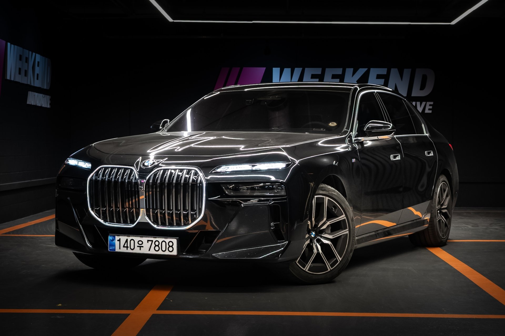 BMW 7 SERIES - View 1