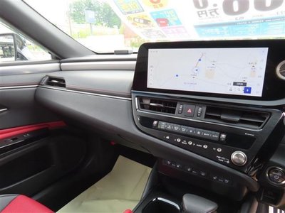 صورة مصغرة 18 لـ 2023 Lexus ES