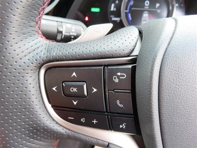 صورة مصغرة 30 لـ 2023 Lexus ES