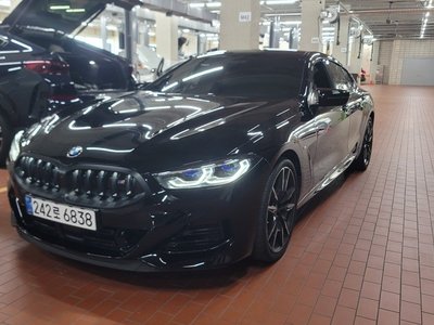 BMW 8 SERIES - 4