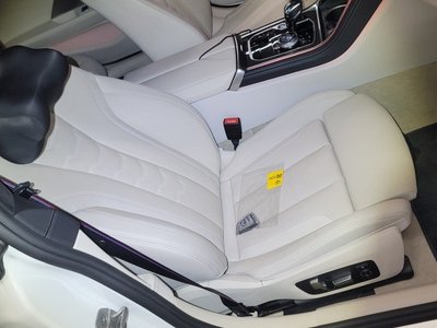 BMW 8 SERIES - 7