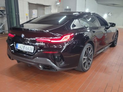 BMW 8 SERIES - 2