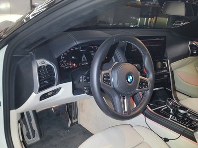 BMW 8 SERIES - 8