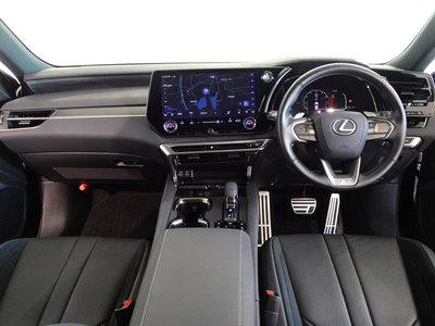 صورة 2 لـ 2023 Lexus RX