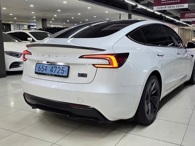 صورة 6 لـ 2025 Tesla MODEL 3
