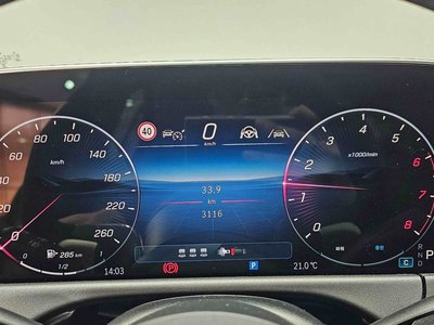 MERCEDES-BENZ E-CLASS - 8