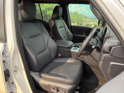 TOYOTA LAND CRUISER 250 - 8