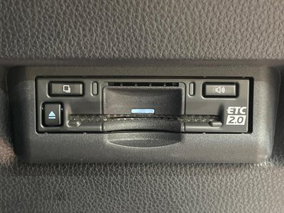 TOYOTA LAND CRUISER 250 - 7