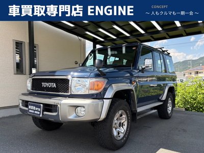 TOYOTA LAND CRUISER 70 - 1