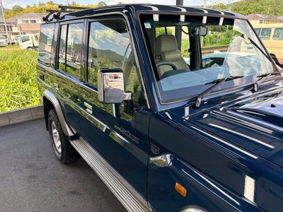 TOYOTA LAND CRUISER 70 - 10