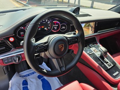 PORSCHE PANAMERA - 8