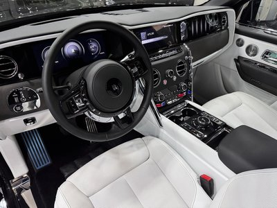 ROLLS-ROYCE CULLINAN - 9