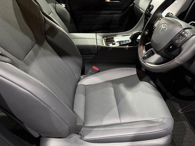 2026 Toyota VELLFIRE — миниатюра 23
