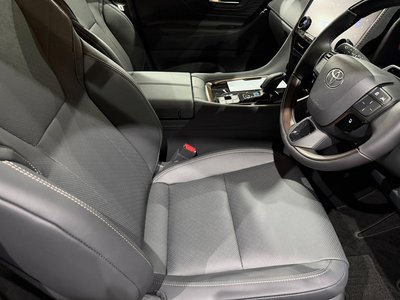2026 Toyota VELLFIRE — миниатюра 25
