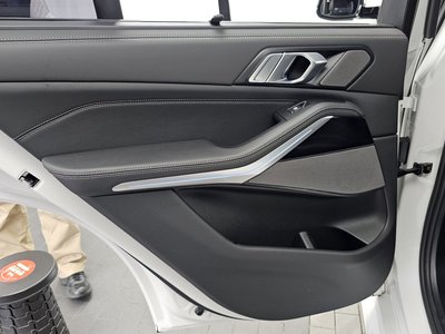 2025 BMW X5 thumbnail 15