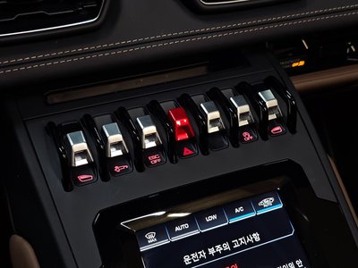 صورة مصغرة 17 لـ 2020 Lamborghini HURACAN