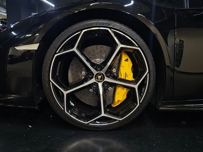 LAMBORGHINI HURACAN - 7