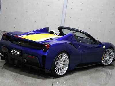 2020 Ferrari 488 PISTA SPIDER photo 4