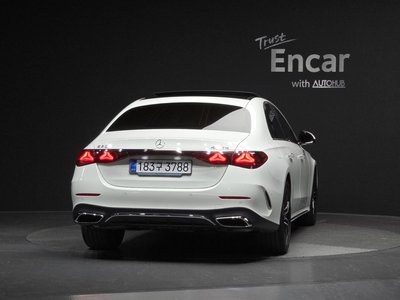 MERCEDES-BENZ E-CLASS - 3
