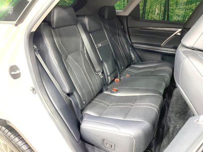 صورة 9 لـ 2019 Lexus RX