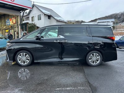 TOYOTA ALPHARD - 9