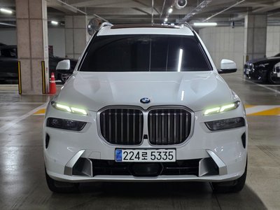2023 BMW X7 照片 2